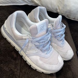 Im selling my new balances ! dont want them anymore !